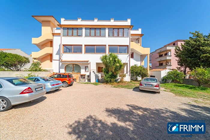 Appartamento con 5 locali in vendita in Via Pinturicchio, Olbia