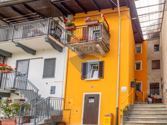 Case in Vendita e in Affitto - 2