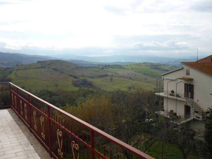 Appartamento con 6 locali in vendita in Centro, Cinigiano