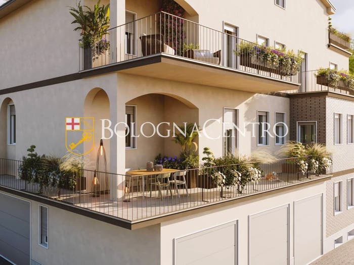 Appartamento con 6 locali in vendita in Via Dell' Aurora, Mazzini Fossolo, Bologna