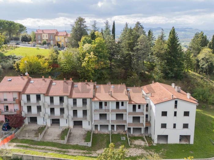 Appartamento con 6 locali in vendita in Via Circonvallazione, Castelleone di Suasa