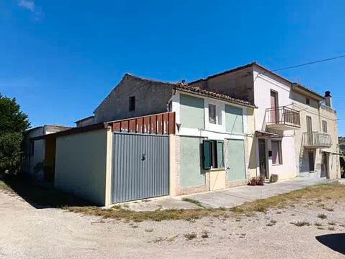 Casa con 6 locali in vendita in Via Ischia, Castel Frentano