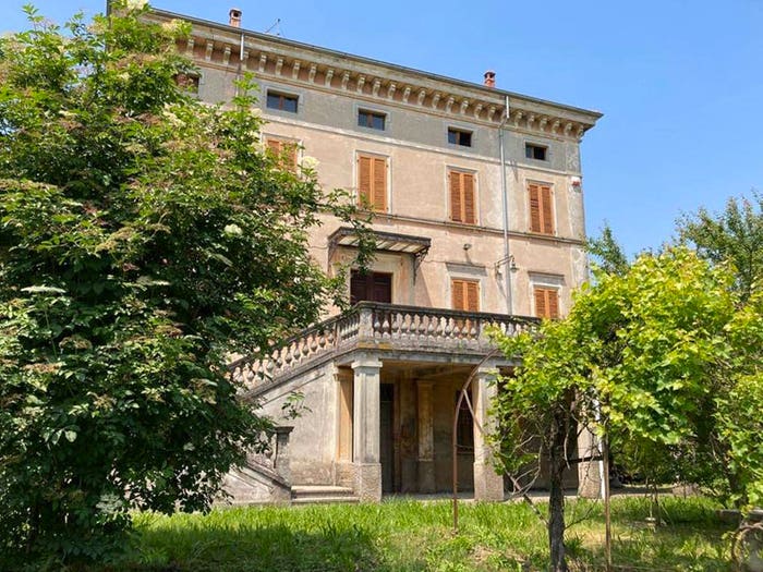 Casa con 6 locali in vendita in Via Guglielmo du Tillot, Centro, Colorno