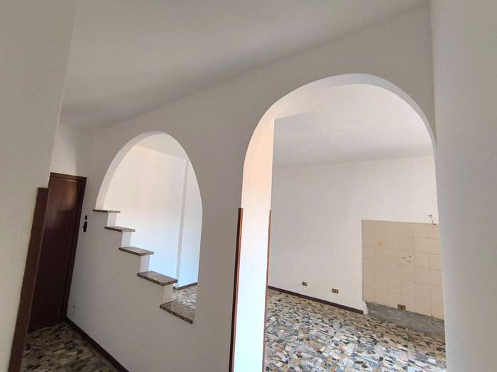 Appartamento trilocale in vendita in Via Montebello, Solbiate Arno