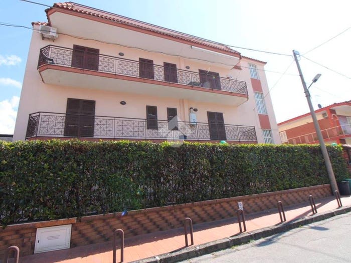 Appartamento trilocale in vendita in Viale dei Pini, Centro, Volla
