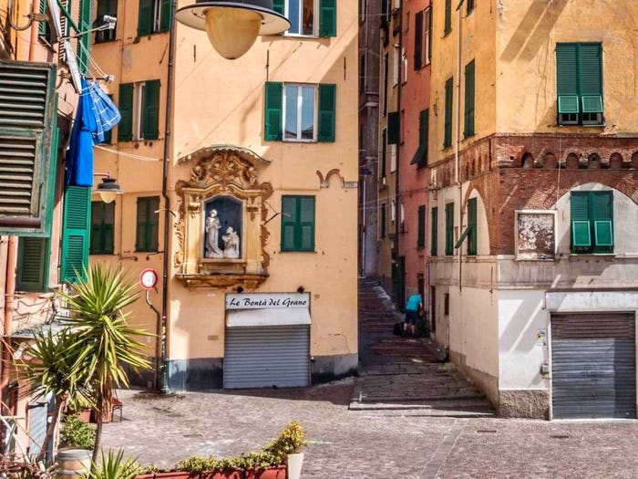Appartamento trilocale in vendita in Via emilio bensa, Prè, Genova