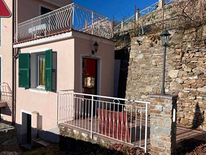 Appartamento trilocale in vendita in Centrale, Perinaldo