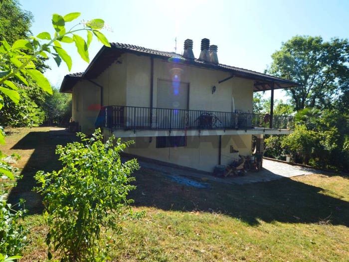 Casa con 6 locali in vendita in Via Del Poggio Alto, Gaggiolo, Cantello