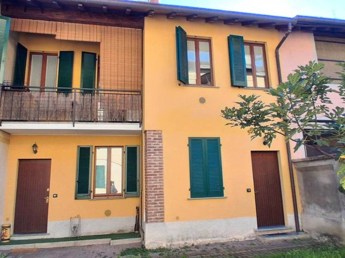 Appartamento bilocale in vendita in Via Giuseppe Garibaldi, Centro, Bernareggio