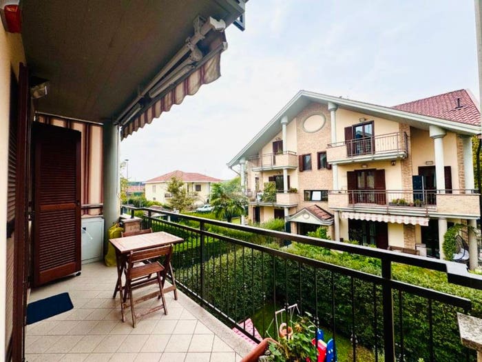 Appartamento quadrilocale in vendita in Via Dora, Centro, La Loggia