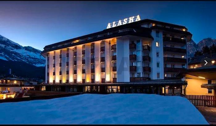 Appartamento trilocale in vendita in LARGO DELLE POSTE, Centro, Cortina d'Ampezzo