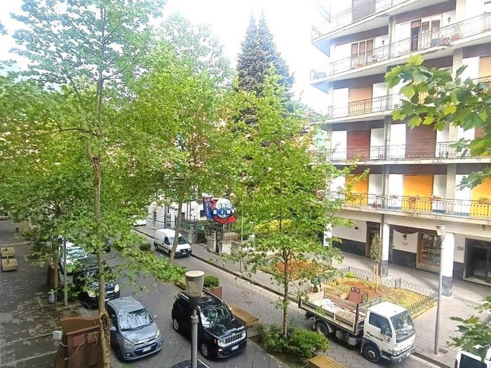 Appartamento con 6 locali in vendita in Viale Giuseppe Garibaldi, Centro, Cava de' Tirreni