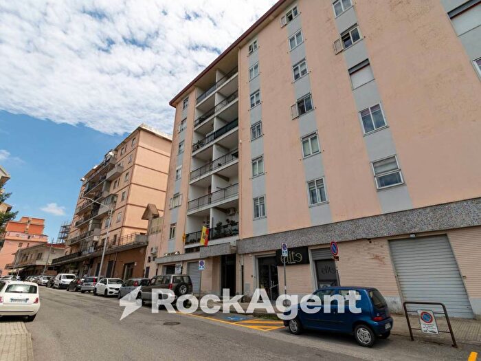 Appartamento trilocale in vendita in Via Ettore Vitale, Pontegrande Sant'Elia, Catanzaro