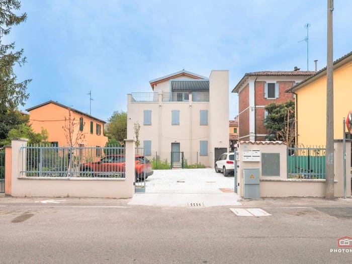 Appartamento quadrilocale in vendita in Via Raffaele Bombelli, Borgo Panigale, Bologna