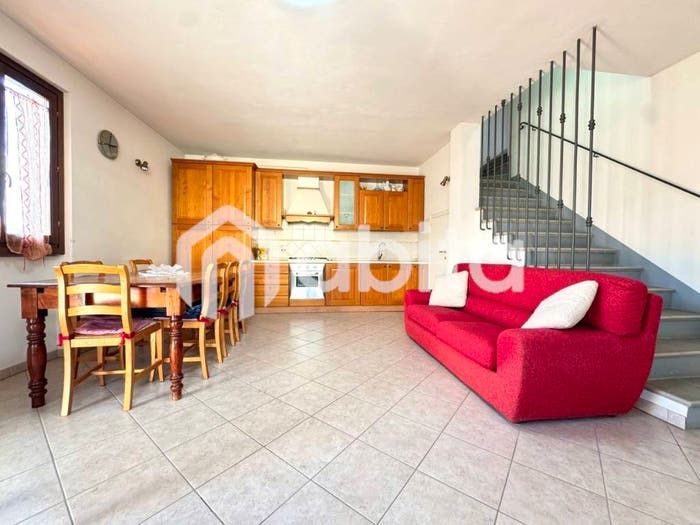 Casa quadrilocale in vendita in Via di camerino, Centro, Reggello