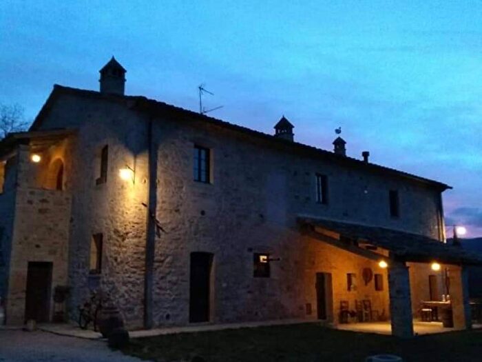 Casa con 6 locali in vendita in Umbertide