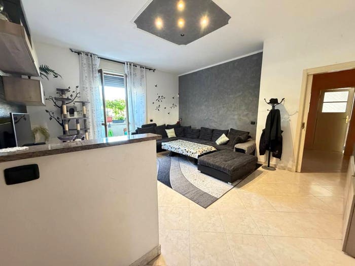 Appartamento quadrilocale in vendita in Via Rovereto, Santissimi Apostoli, Busto Arsizio