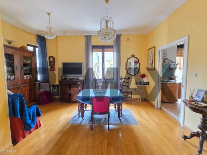Appartamento con 5 locali in vendita in Via Luigi Caldieri, Pigna Omodeo, Napoli