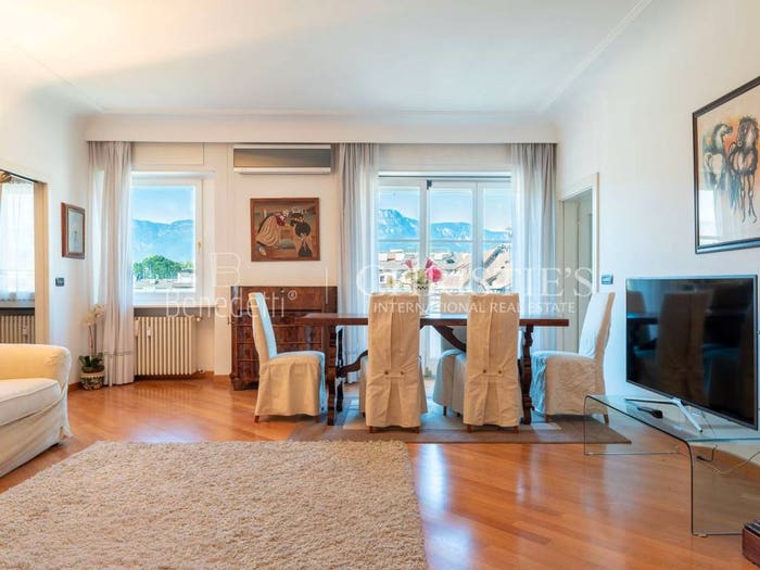 Appartamento quadrilocale in vendita in Via dell'Isarco, Centro, Bolzano