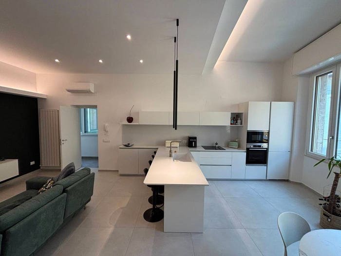 Appartamento con 6 locali in vendita in Corso Settembre, Centro, Cremona