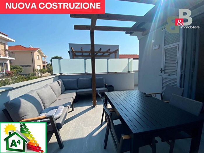 Casa bilocale in vendita in Via degli Alpini, Centro, Loano