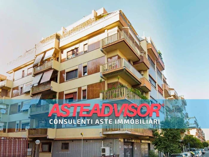 Appartamento con 6 locali in vendita in Quartiere Ostia Lido Via Costanzo Casana, Ostia Ponente, Roma