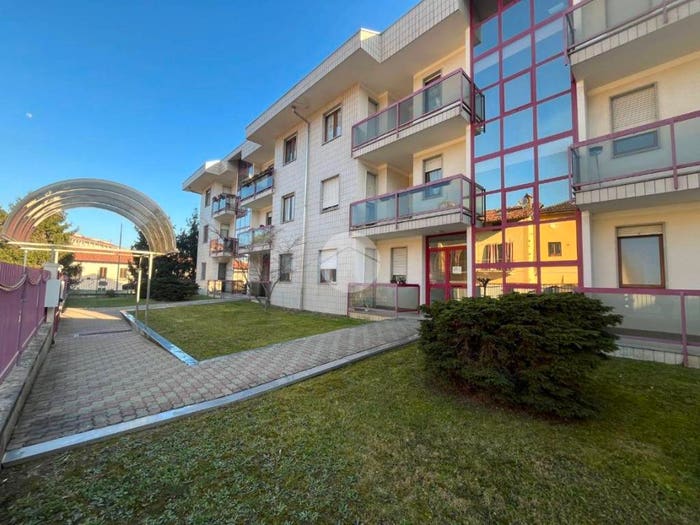Appartamento quadrilocale in vendita in Via Don A Pogolotto, Centro, Giaveno