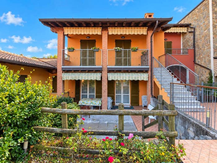 Appartamento con 6 locali in vendita in Via dei Prati, Polpenazze del Garda