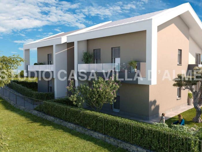 Appartamento quadrilocale in vendita in Via Brughiera, Almè