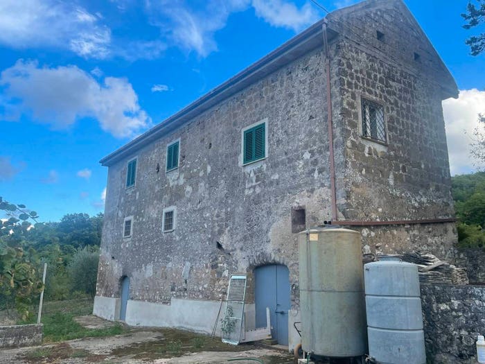 Casa quadrilocale in vendita in Via Casola, Casertavecchia Casola, Caserta