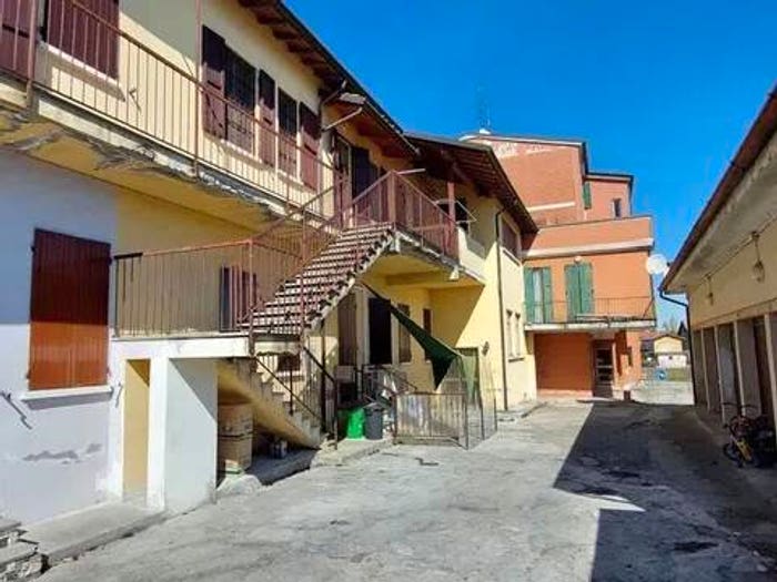 Appartamento trilocale in vendita in Via Mariotto D, Lambrinia, Chignolo Po