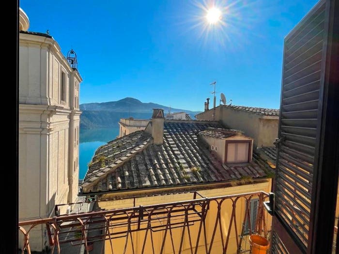 Casa con 5 locali in vendita in Corso della Repubblica, Centro, Castel Gandolfo