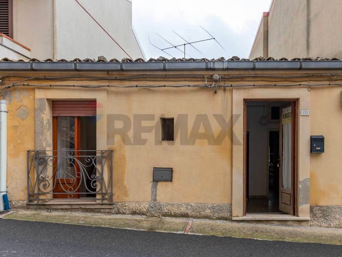 Casa con 5 locali in vendita in Via Gulfi, Centro, Chiaramonte Gulfi