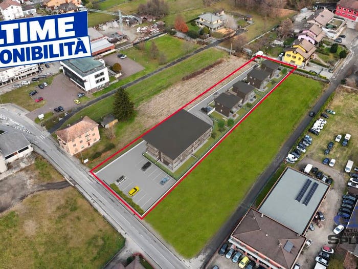 Appartamento trilocale in vendita in Via Valeriana, Dubino
