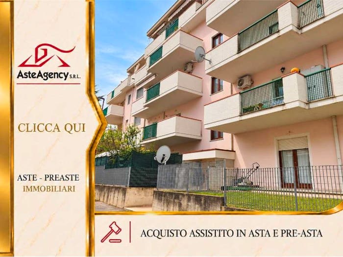 Appartamento quadrilocale in vendita in Via Villa Curti, Venarotta