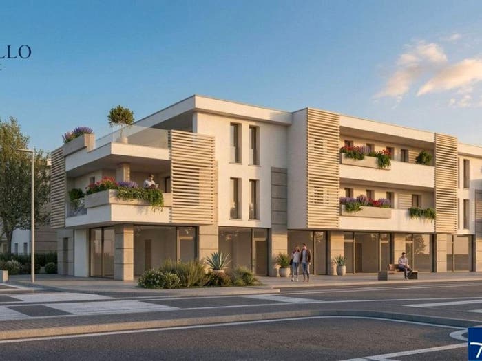 Appartamento quadrilocale in vendita in Piazza Pertini, Beccacivetta Azzano, Castel d'Azzano