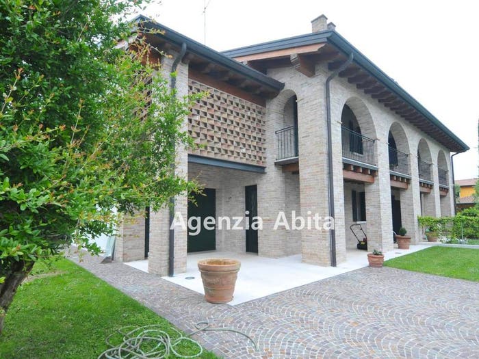 Appartamento con 6 locali in vendita in Via Tagliamento, Torre di Mosto