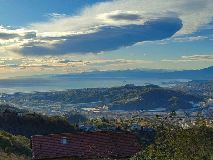 Appartamento trilocale in vendita in Via ai Piani di Fregoso, Rivarolo, Genova