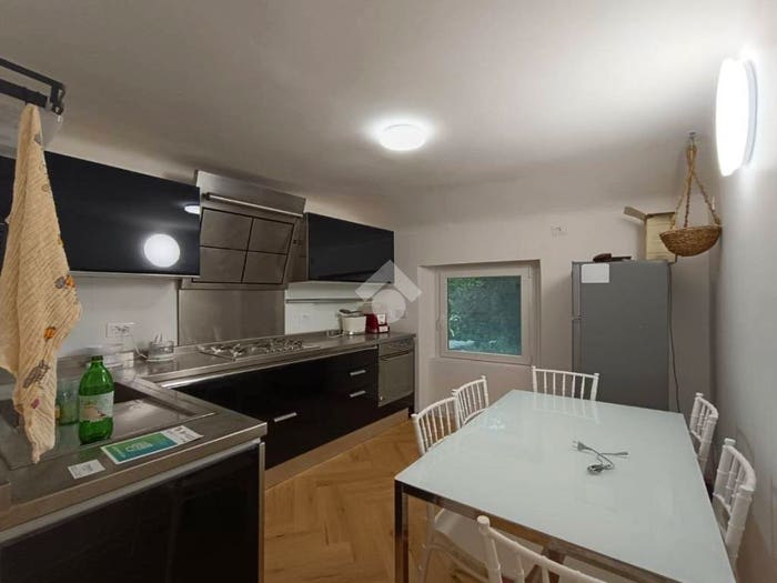 Appartamento trilocale in vendita in Via Vado, Sestri Ponente, Genova