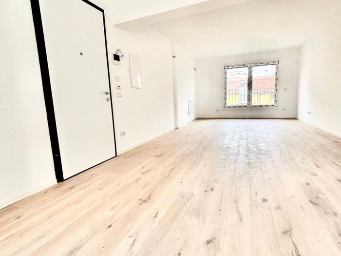 Appartamento trilocale in vendita in Via Semplicità, Dergano, Milano