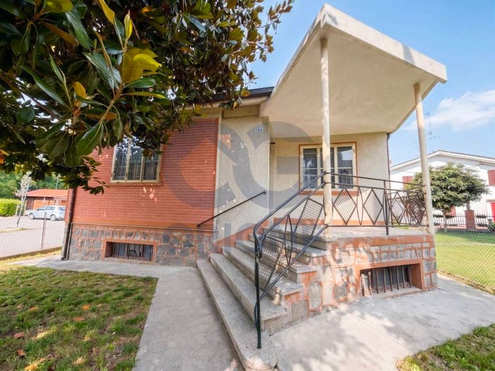 Casa con 5 locali in vendita in Via Antonio Gramsci, Stellata, Bondeno