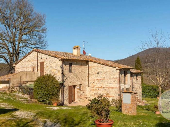 Casa quadrilocale in vendita in Via Poggio Saragio A, Montepulciano
