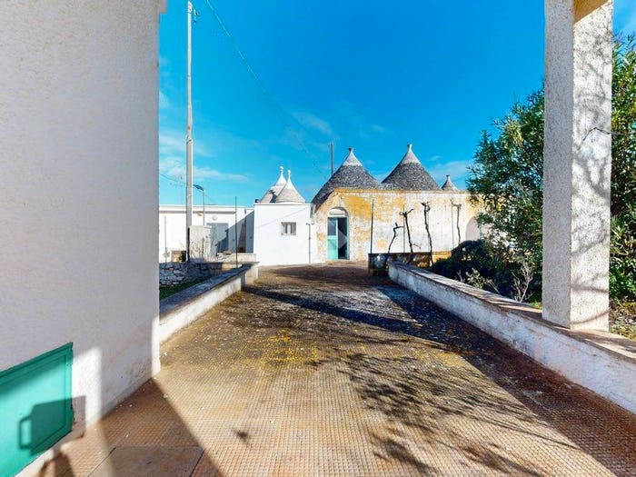 Casa con 5 locali in vendita in Via Locorotondo, Martina Franca