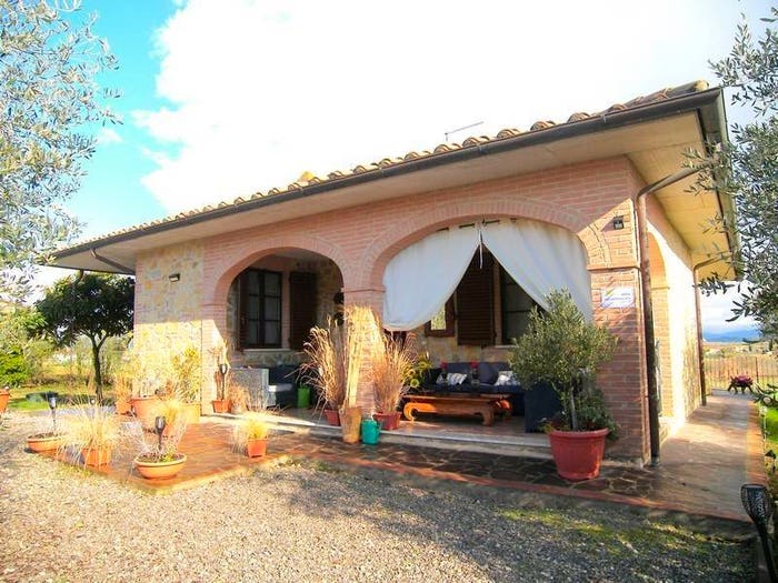 Casa con 6 locali in vendita in Via della Resistenza, Abbadia, Montepulciano
