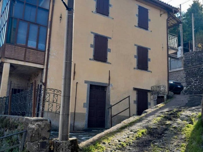 Casa trilocale in vendita in Strada del Santuario, Rimagna, Monchio delle Corti