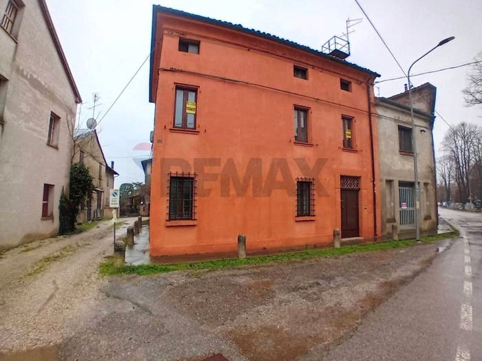 Appartamento con 6 locali in vendita in San Bartolomeo, Ferrara
