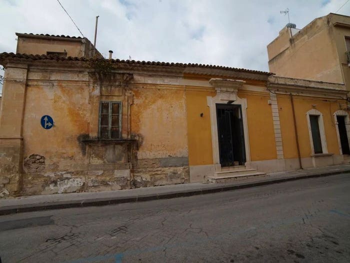 Casa con 6 locali in vendita in Centro, Avola