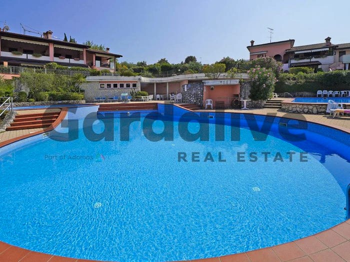 Appartamento trilocale in vendita in via Belvedere, Lido, Manerba del Garda