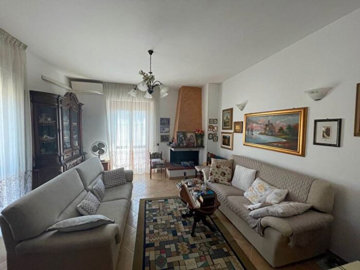 Appartamento con 6 locali in vendita in Via Giovanni Verga, Tavernelle, Panicale