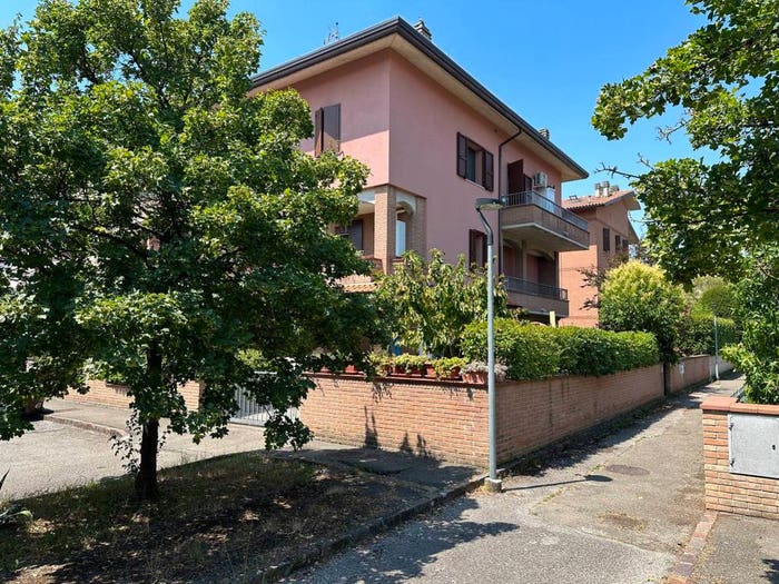 Appartamento trilocale in vendita in Via Matilde di Canossa, Centro, Nonantola